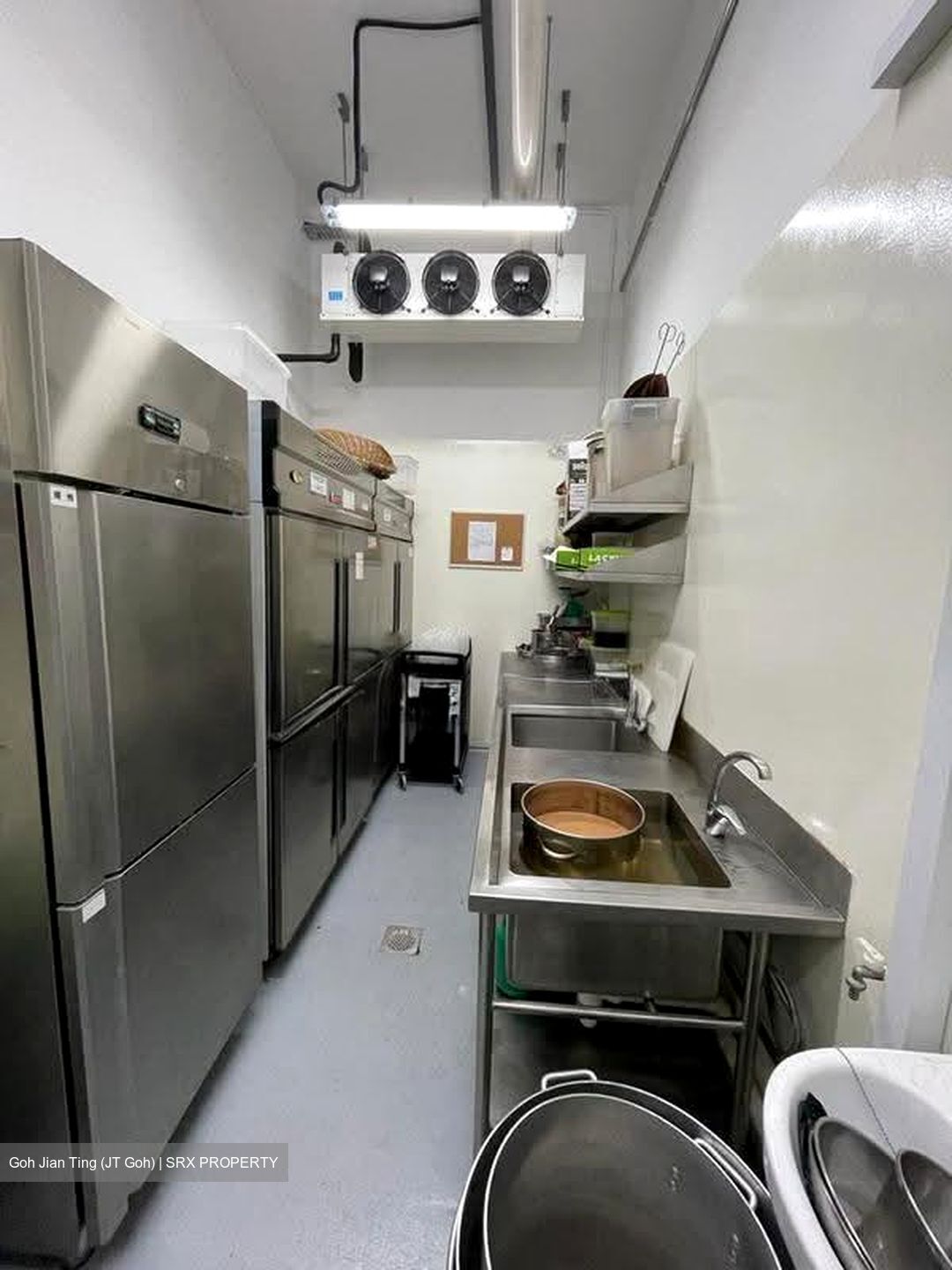 Harper Kitchen (D13), Factory #618129591